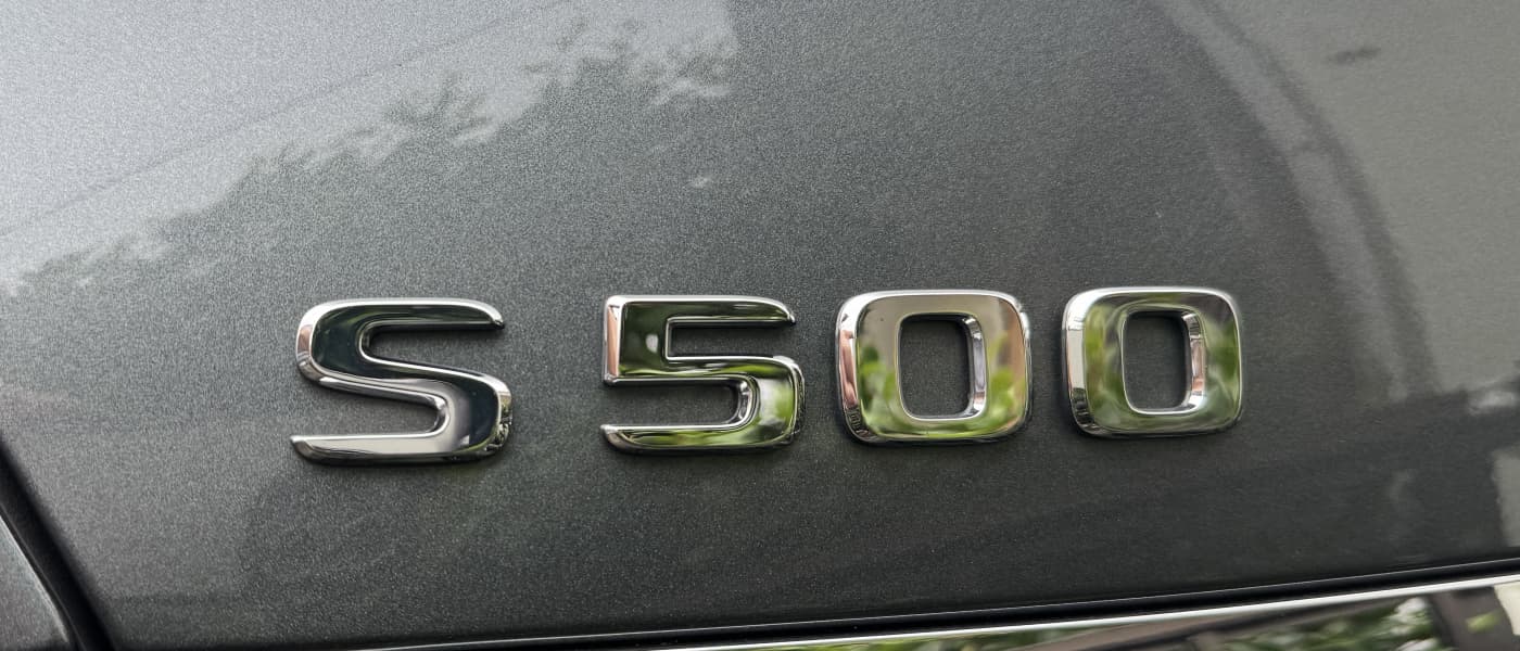 W223はディーゼルエンジンのS400dかガソリンエンジンのS500のどちらが良いのか、私の場合について調べましたので教えます